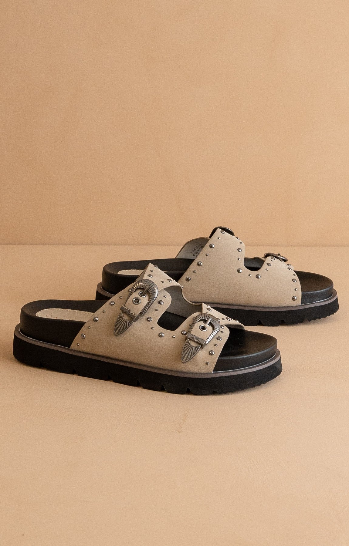 (SALE) Western Buckle Sandles (Taupe)