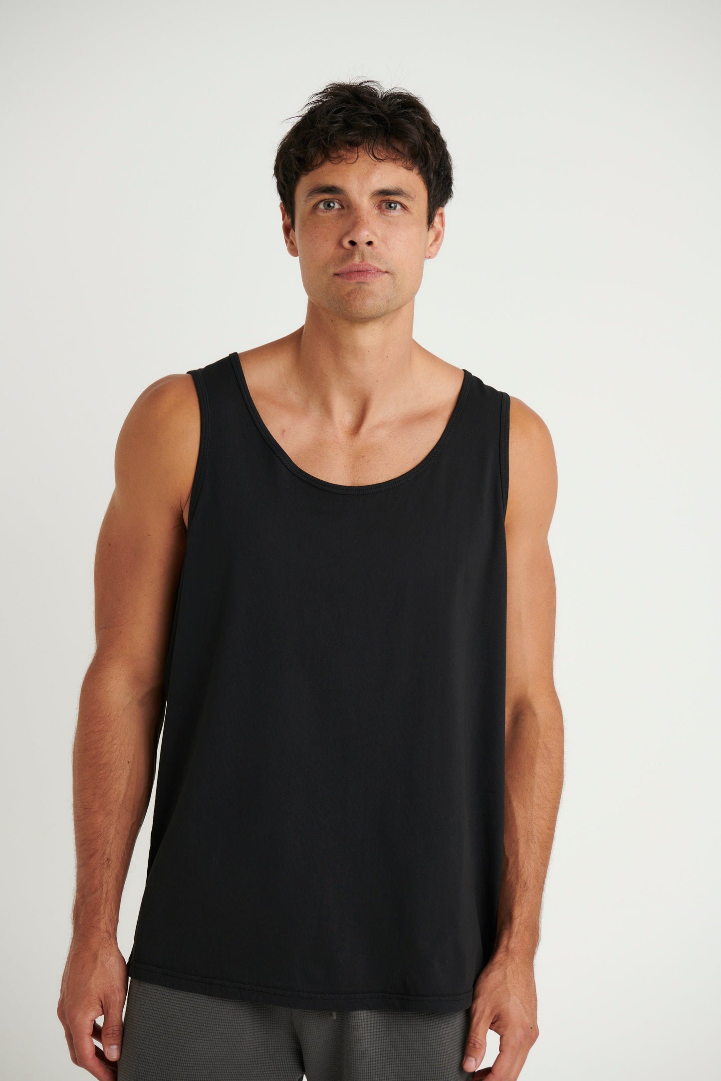 Julius Lightweight Tank Black
