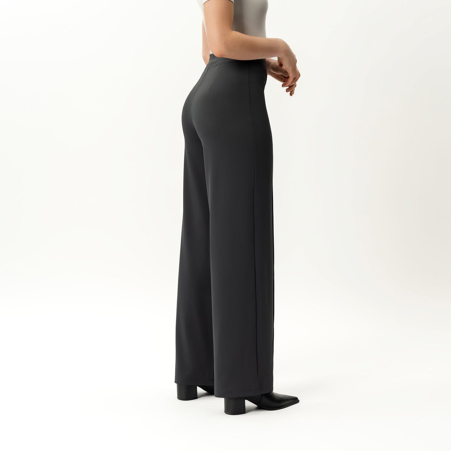Asana Relaxed Front Crease Pant