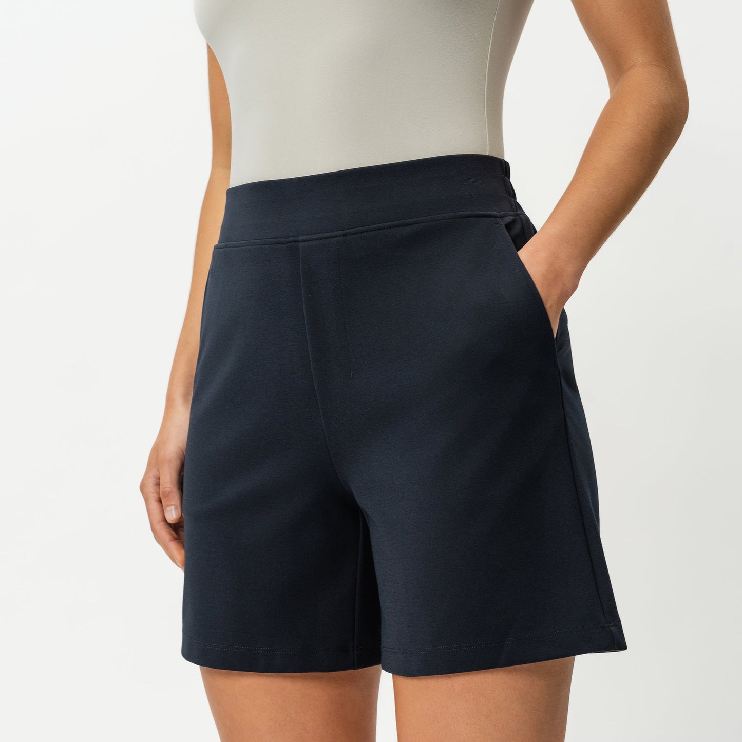 Light Ponte Shorts