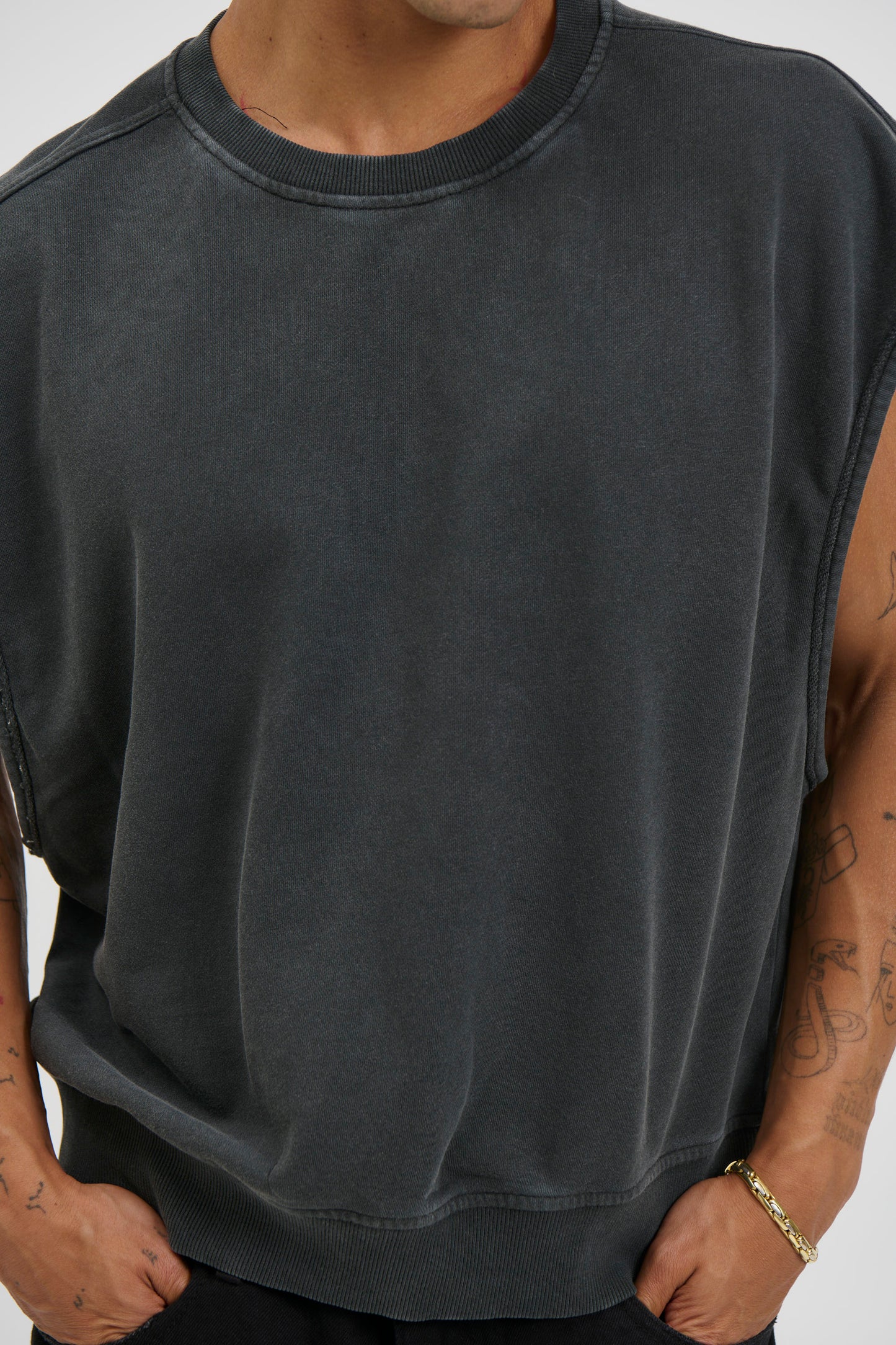 Cropped Fleece Ribbed Tank Charcoal