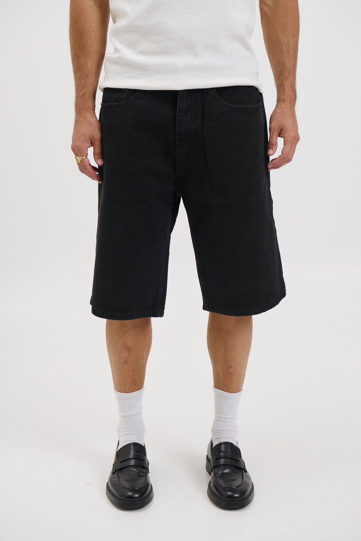 Flint Baggy Denim Jort Black
