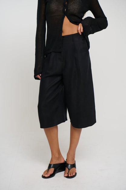 Alex Short Black