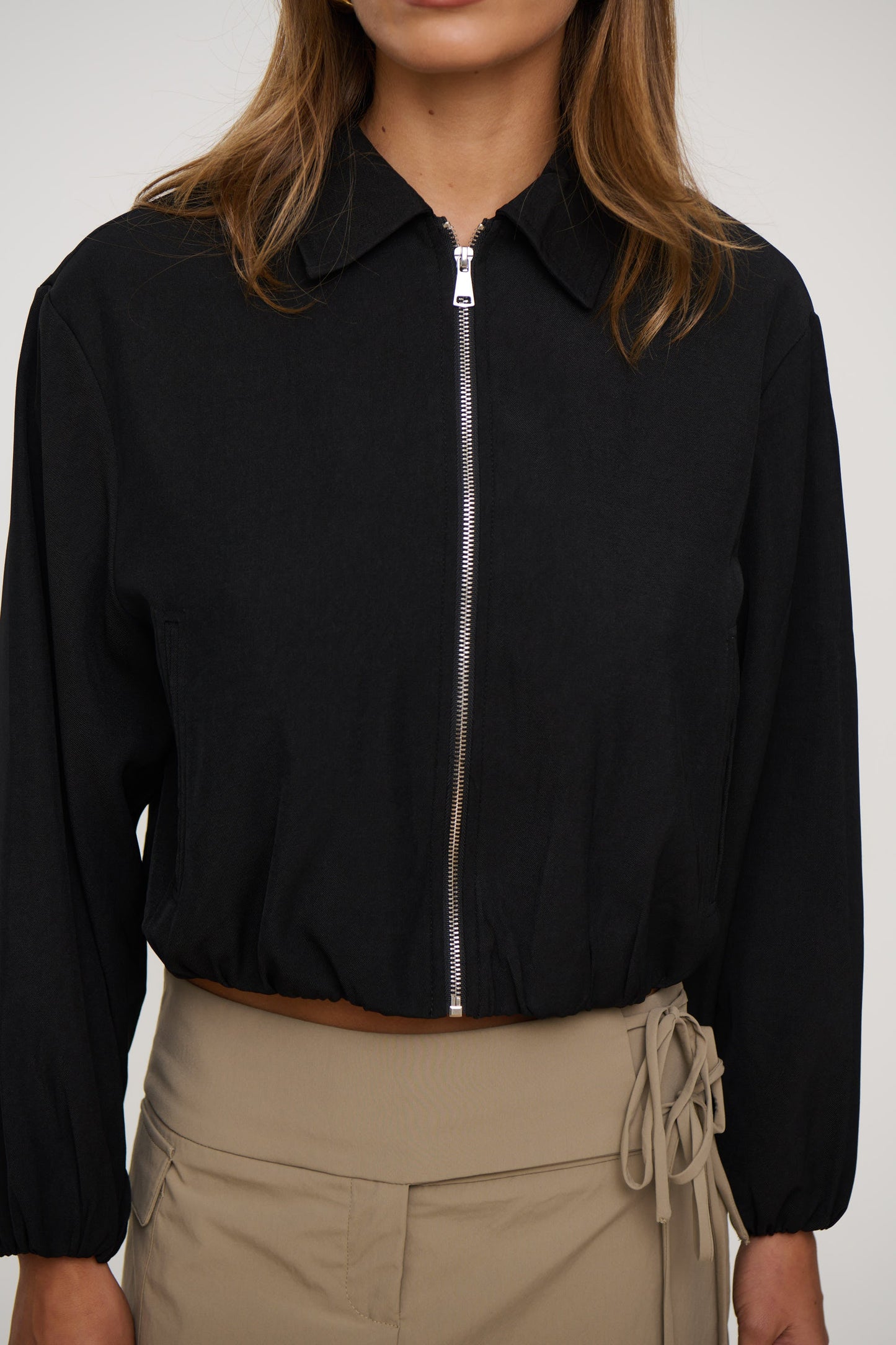 Alix Bomber Black