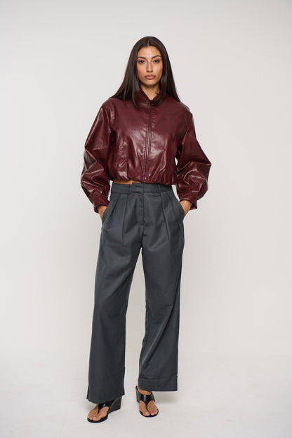 Clara Bomber Wine