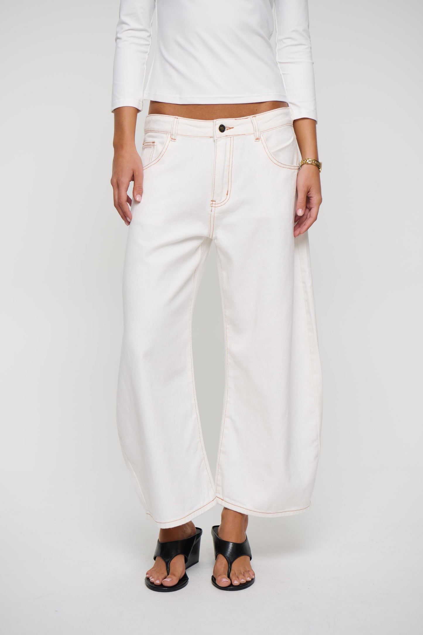 Horseshoe Cropped Jean Porcelain