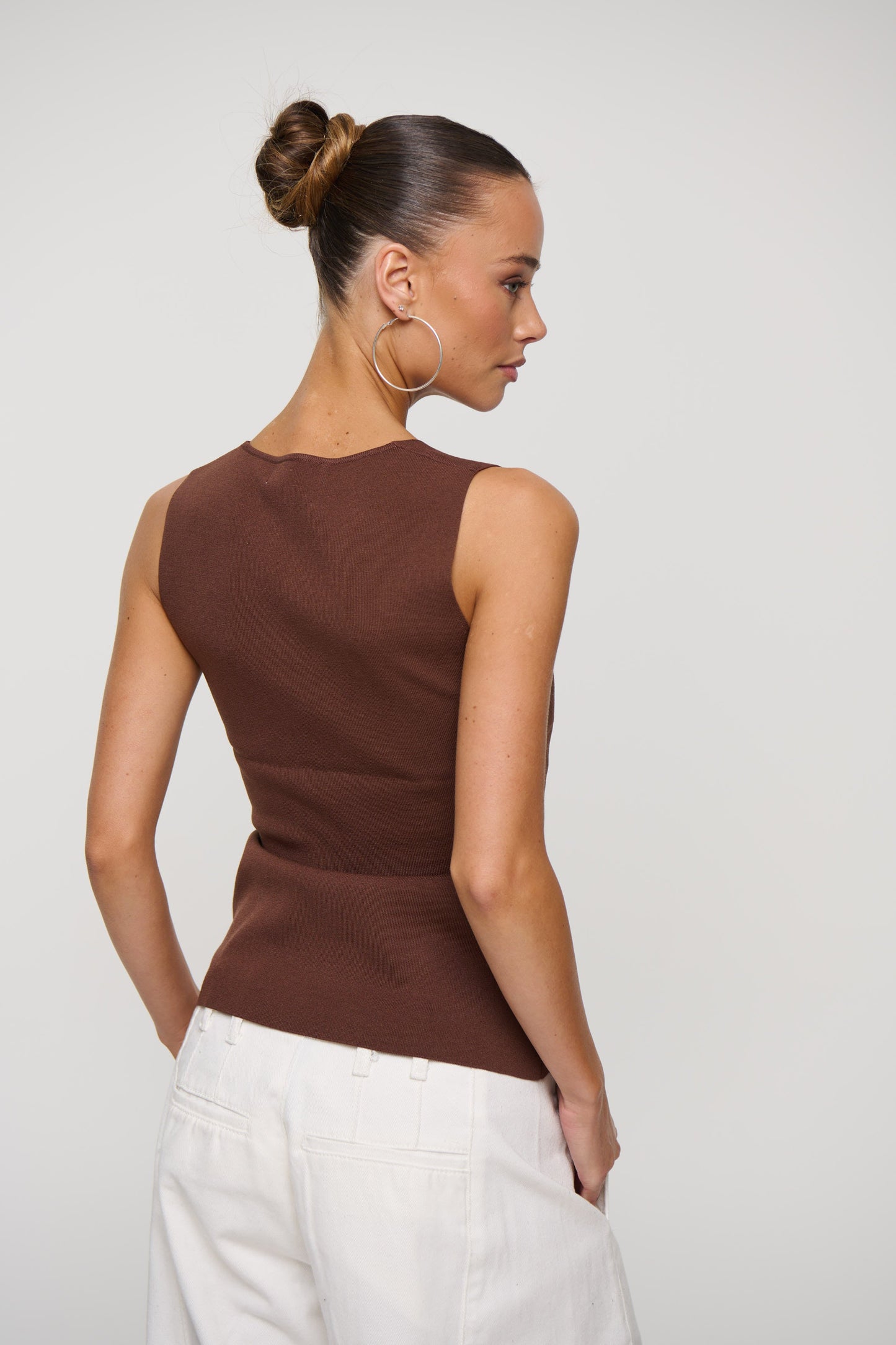 Isla V Neck Tank Chocolate