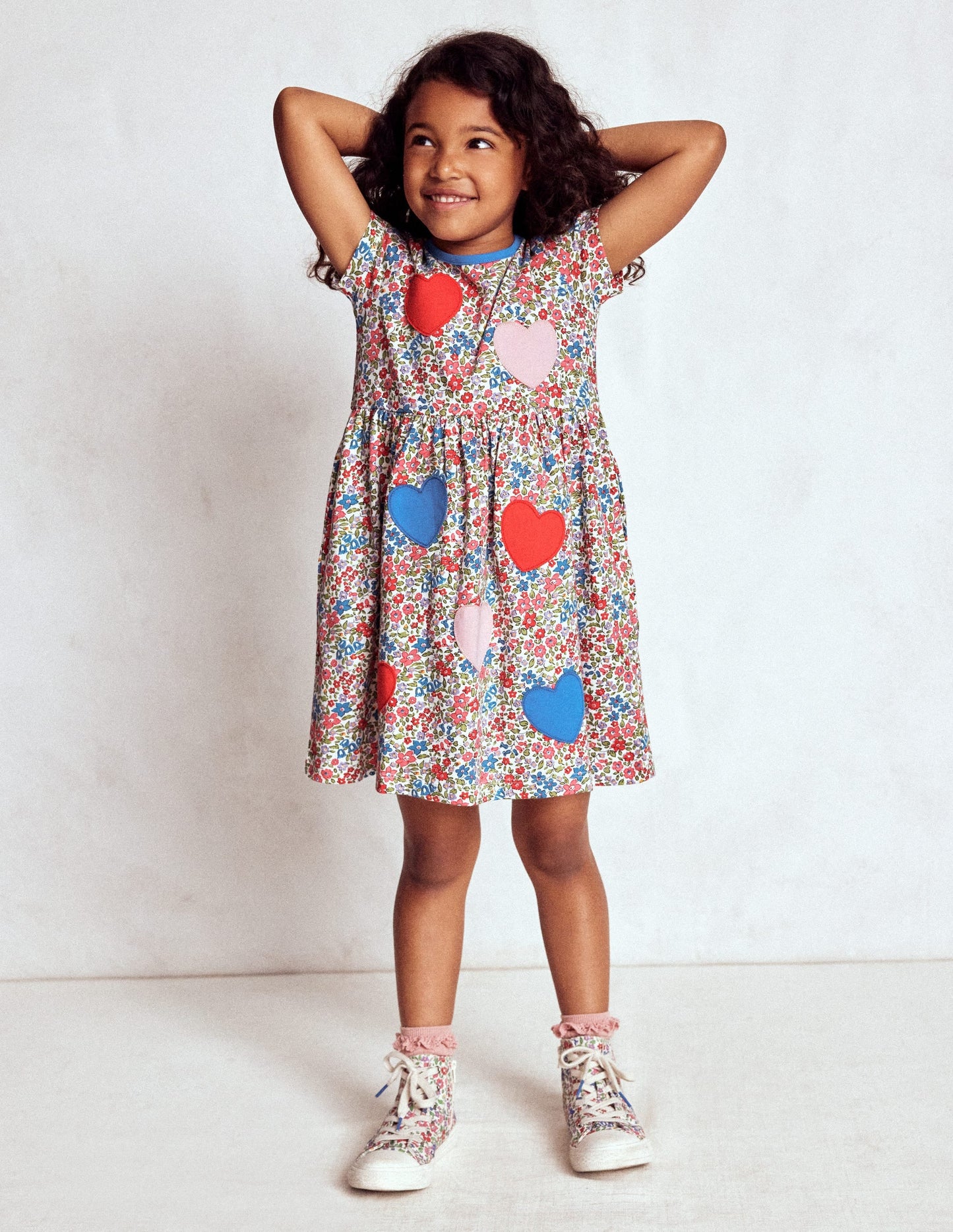 Appliqué  T-shirt Dress-Rose Pink Flowerbed Hearts