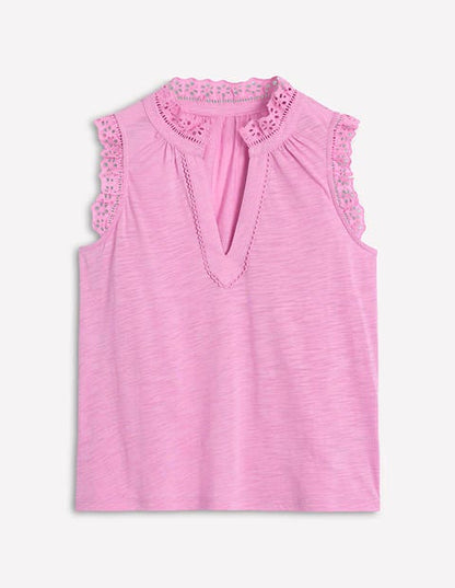 Aria Broderie Trim Vest-Soft Lavender