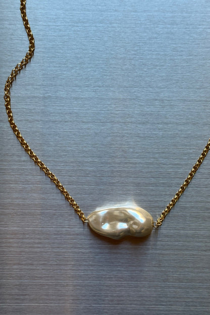 Anastasia Pearl Necklace Gold
