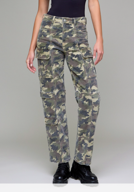 (SALE) HIDDEN High Rise Camo Straight Jeans (Cady)