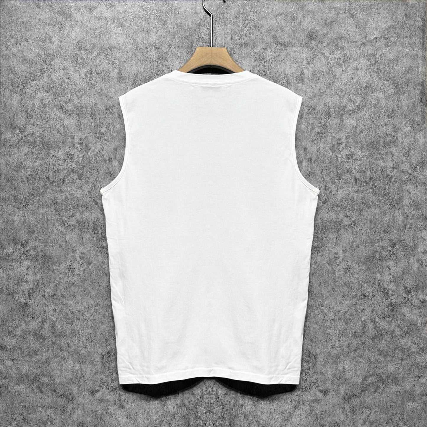 Amiri tank top bevel cut letterprinting